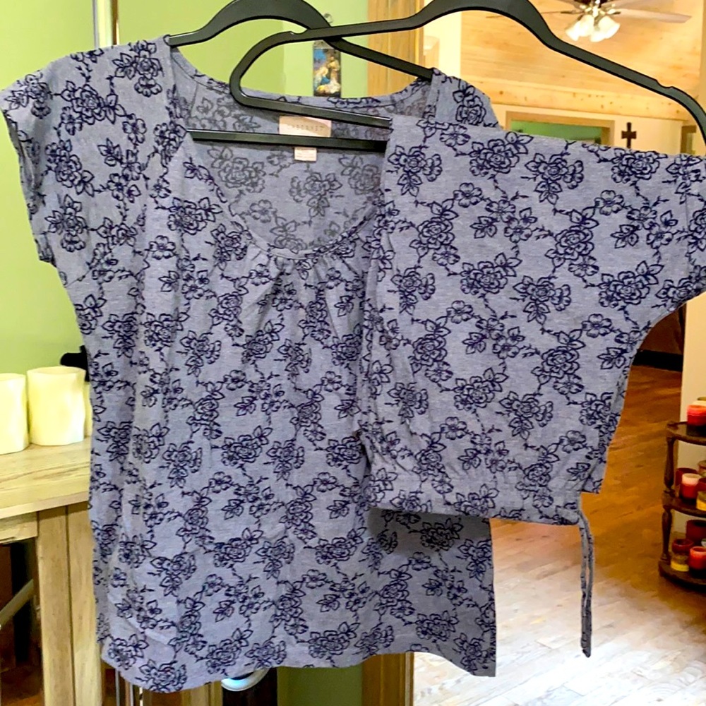 Cabernet Brand Sleepwear. Size M.